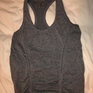 Women’s Athleta workout tank top